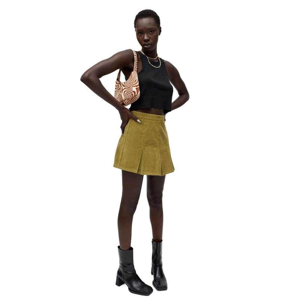 urban outfitters y2k pleated corduroy mini skirt in army green